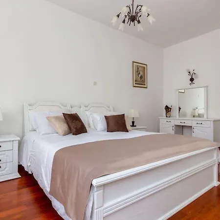 With Wifi - 18094 Gostinjska kuća